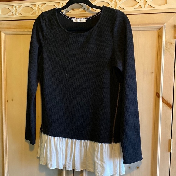 Black knit tunic top with attached skirt perfect for layering over leggings - Picture 1 of 6
